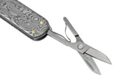 Victorinox Classic SD Brilliant, Damast, 0.6221.34 Couteau Suisse -Magasin De Couteaux VT0 6221 34 04 victorinox