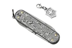 Victorinox Classic SD Brilliant, Damast, 0.6221.34 Couteau Suisse -Magasin De Couteaux VT0 6221 34 05 victorinox